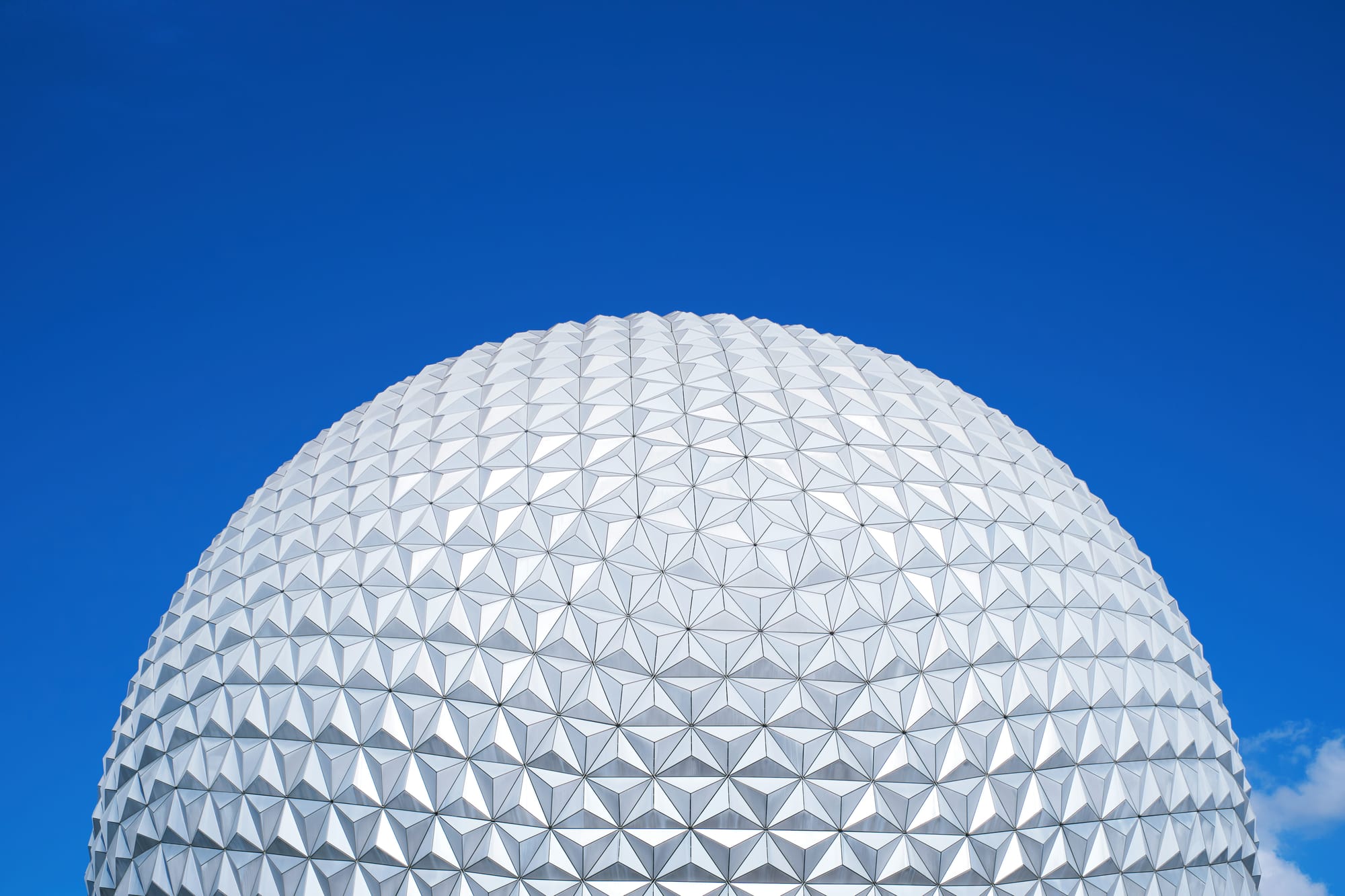 EPCOT Faz Aniversário: 43 Anos de Sonhos, Culturas e Inovações 🌐✨
